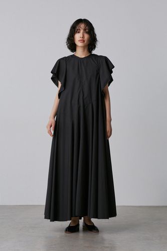 YLEVE / TENCEL LINEN V NECK ONE PIECE | YLÈVE（イレーヴ） ｜【公式