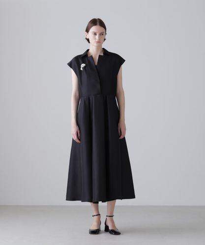 BLACK LABEL＞シルクダブルクロスノースリーブワンピース | ADORE