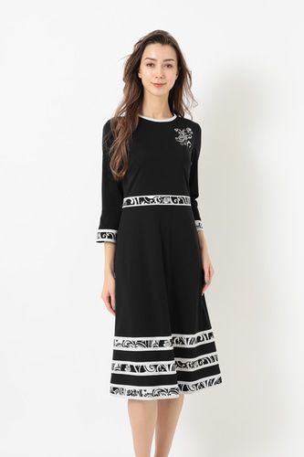 ⭐️新品未使用 ⭐️レオナール ワンピース　定価248400円 レオナール☆新品未使用ワンピース - メルカリ