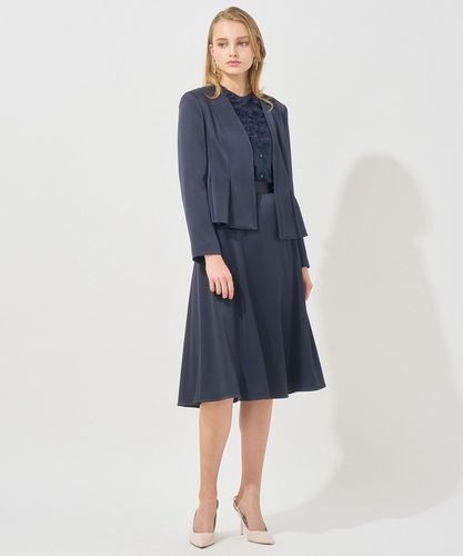 【新品未使用】アナイ 22AW トリアセサテンペプラムジャケット（1061） 新品未使用】アナイ 22AW トリアセサテンペプラムジャケット