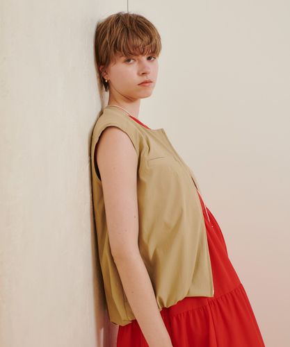 アルアバイル　マットタフタショートブルゾン ￥29,700 （税込） マットタフタショートブルゾン|allureville OFFICIAL SITE / ONLINE