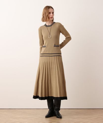 ストレッチトロサロペットパンツ|allureville OFFICIAL SITE / ONLINE