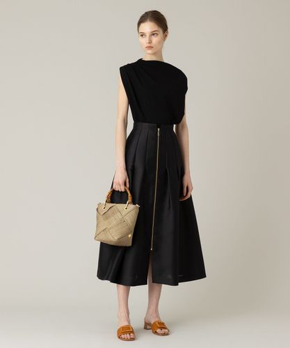 極美品❤︎完売品 22AW ルルウィルビー タフタ ハイウエスト タック スカート 極美品❤︎完売品 22AW ルルウィルビー タフタ ハイウエスト