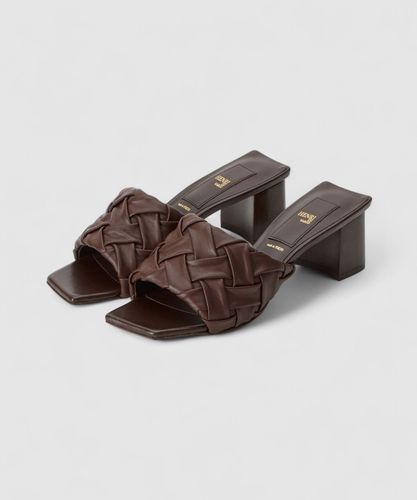 LUCA GROSSI(ルカ グロッシ)】TASSEL SANDAL|allureville OFFICIAL