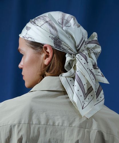 manipuri(マニプリ)】65×65 SILK SCARF|allureville OFFICIAL SITE