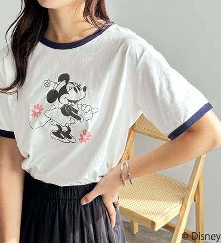 Disney＞【ミッキー】総柄プリントボックスシルエットTシャツ