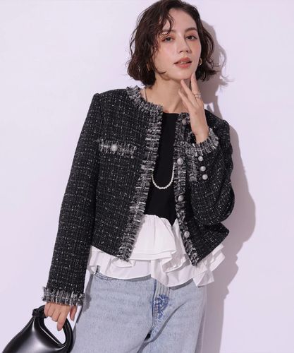 最終値下げCADUNE ノーカラージャケット 神崎恵さん　完売 最終値下げCADUNE ノーカラージャケット 神崎恵さん 完売 - メルカリ