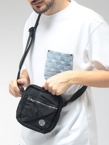 HUGO BOSS (ヒューゴボス) メンズ ショルダーバッグ ロゴ ジップ