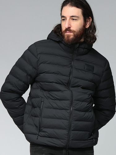 EMPORIO ARMANI (エンポリオアルマーニ) 袖BIGロゴ フルジップ 中綿