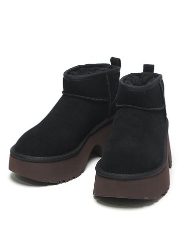 UGG (アグ) スエードアッパー サイドジップ ショートブーツ Classic