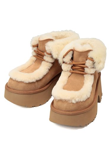 UGG (アグ) ショート ブーツ Classic Mini Dipper UGGL1168170
