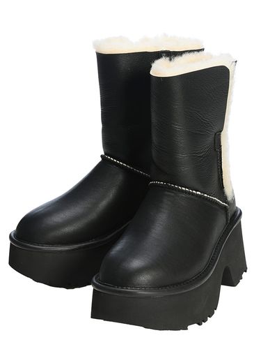 UGG (アグ) スエードアッパー サイドジップ ショートブーツ Classic