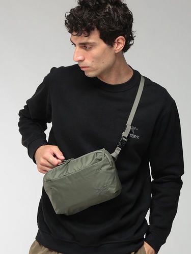 ARC'TERYX (アークテリクス) メンズ ボディバッグ ロゴ グランヴィル