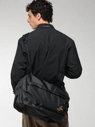 STONE ISLAND (ストーンアイランド) メンズ ショルダーバッグ
