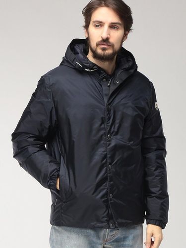 MONCLER (モンクレール) サガラワッペン フルジップ ダウンジャケット