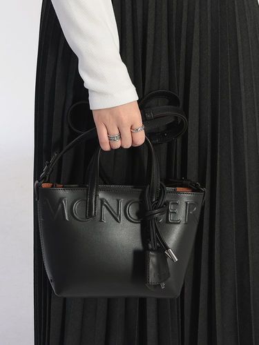 BOTTEGA VENETA (ボッテガ・ヴェネタ) イントレチャート レザー トート