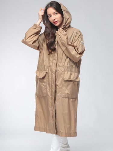 MONCLER (モンクレール) レディース ジャケット ロゴ フード
