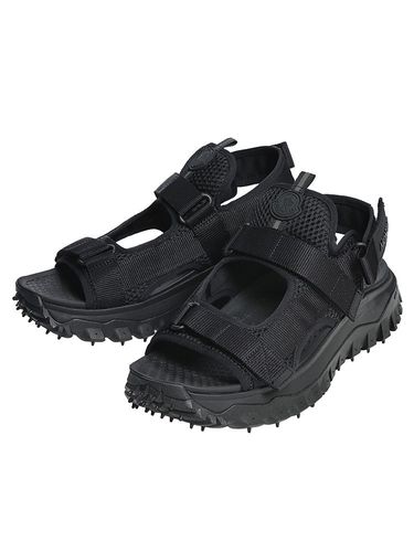 MONCLER (モンクレール) トリコロール スライドサンダル BASILE SLIDES