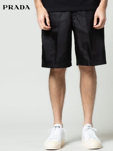 MONCLER (モンクレール) メンズ ショートパンツ カーゴポケット 裏