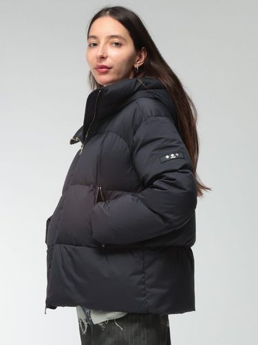 MONCLER (モンクレール) ポケットステッチ ノーカラー フルジップ