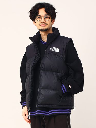 なちなち 未使用品❗️ EMPORIO ARMANI エンボスデジャケット EMPORIO ARMANI EA7 (エンポリオ アルマーニ) フード フルジップ