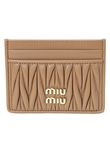 MIU MIU (ミュウミュウ) ナッパレザー マテラッセモチーフ ジップ ミニ