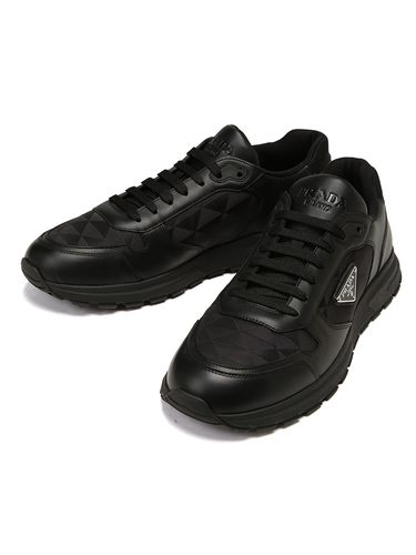 プラダ PRADA トライアングルロゴ キャンバススニーカー 37 黒 PRADA (プラダ) トライアングルロゴ クリスタル スニーカー