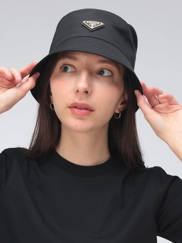 PRADA (プラダ) ラム革 中綿 バケットハット PRL1HC2482DYI レディース