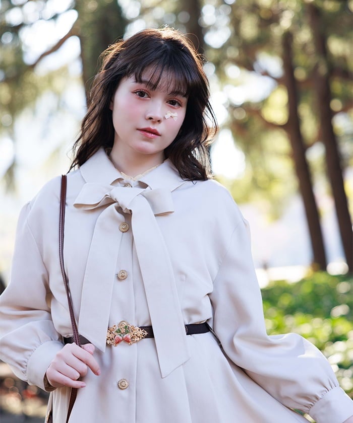 バックフリルトレンチコート | レディース服・レディース