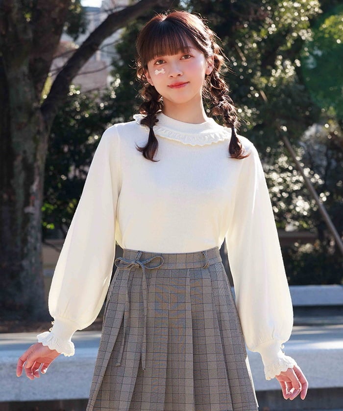 ブローチ付透かしフリルニット | レディース服・レディース