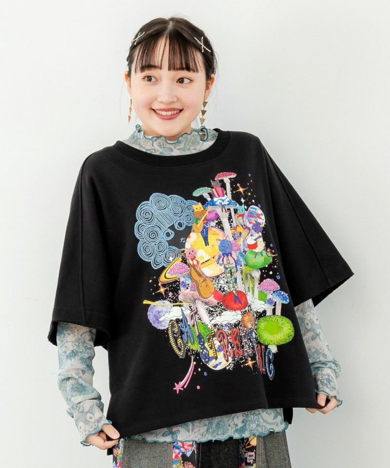 143618：ネコたちのストリートミュージックプリントプルオーバー