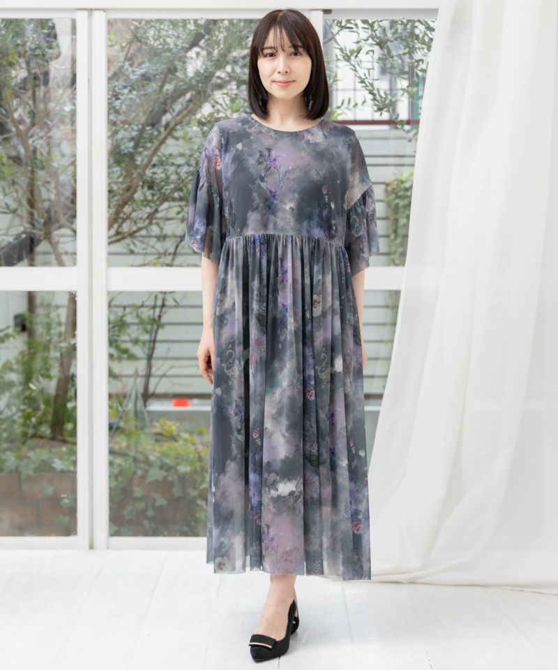 551236:花蝶アート柄 チュール重ねワンピースの通販-ScoLar 551236:花蝶アート柄 チュール重ねワンピースの通販-ScoLar