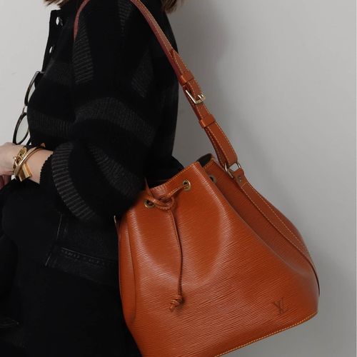 VINTAGE LOUIS VUITTON/ルイ ヴィトン】 Petit Noe epi