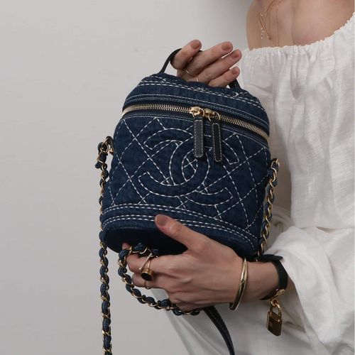 CHANEL バニティバック　デニム VINTAGE CHANEL/シャネル】バニティショルダーバッグ denim