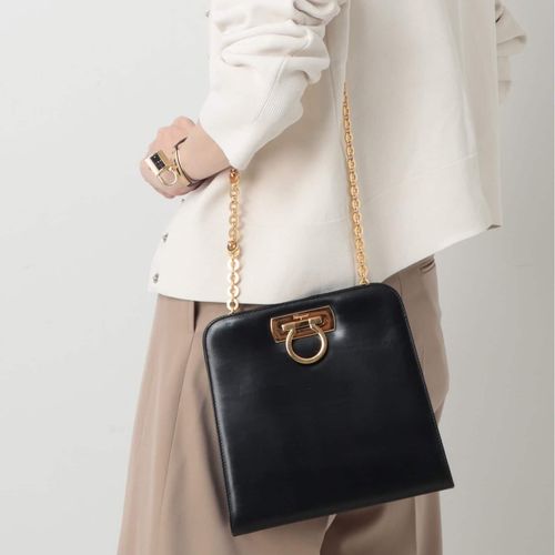 VINTAGE FERRAGAMO/フェラガモ】Gancini チェーンショルダーバッグ