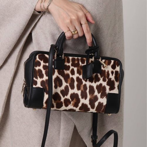 【LOEWE ロエベ】レアモデル 筒型Amazonaボストンバッグ LOEWE ロエベ】レアモデル 筒型Amazonaボストンバッグ