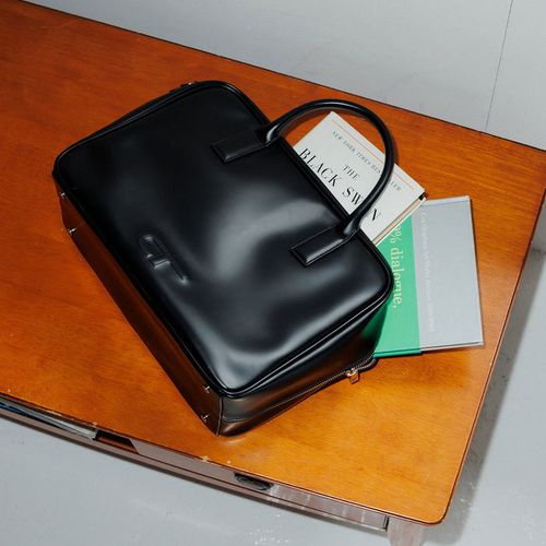 再入荷・サステナブル・一部WEB限定カラー】ロゴボストンビッグ