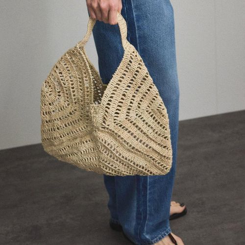 SALON adam et ropé(サロン アダム エ ロペ) / 【African Square