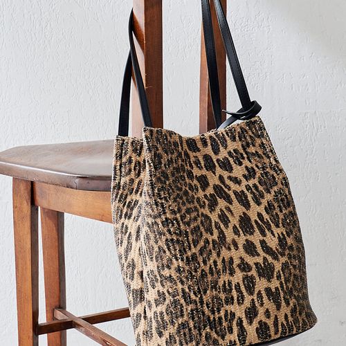 完売！ウィムガゼットヒョウ柄NOVIA 別注Straw LEO TOTE