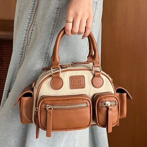 【美品】ナイスクラップ　マルチポケットバック　ネイビー ショルダーバッグ　白　紺 ナイスクラップ マルチポケットバック ネイビー ホワイト