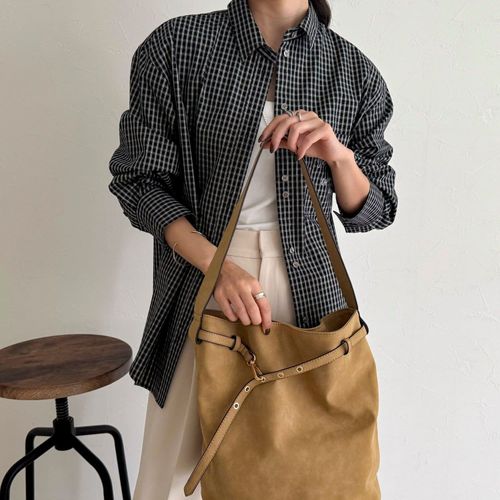 ソフィアママ 新品 スエードメタリックアクセントベルトホーボーバッグ ソフィアママ様専用 新品 スエードメタリックアクセントベルトホーボー