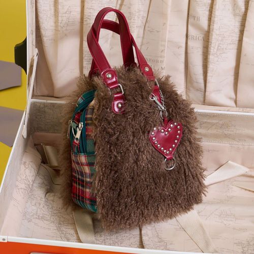 Me＋Me/ミープラスミー】ハートチャーム付きファーボストンバッグ