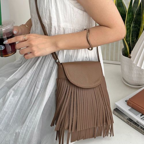220g/ちょっとしたお出かけに♪】フリンジミニポシェット《詳細動画