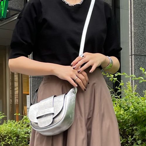 パパス　オリーブグリーン フラップ付きショルダーバッグ パパス オリーブグリーン フラップ付きショルダーバッグ パパス