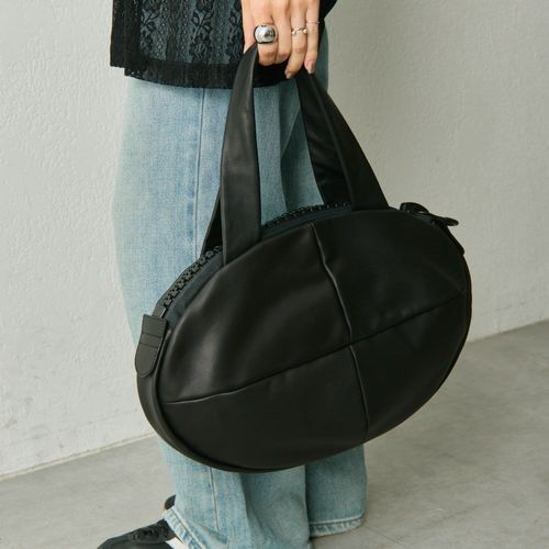 ear ブラック ショルダーバッグ EAZ1052112C0003_1.jpg