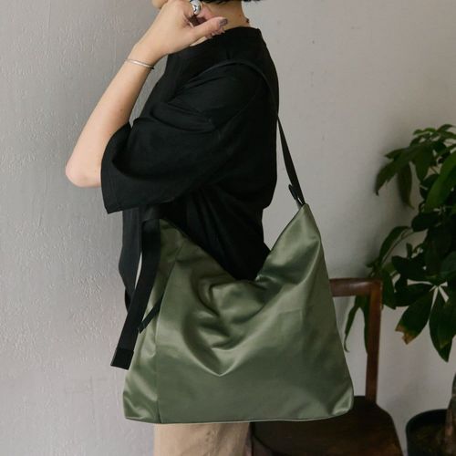 ear PAPILLONNER イアパピヨネ ショルダーバッグ ear PAPILLONNER◇×Brooklyn Charm/ショルダーバッグ/レザー/YLW