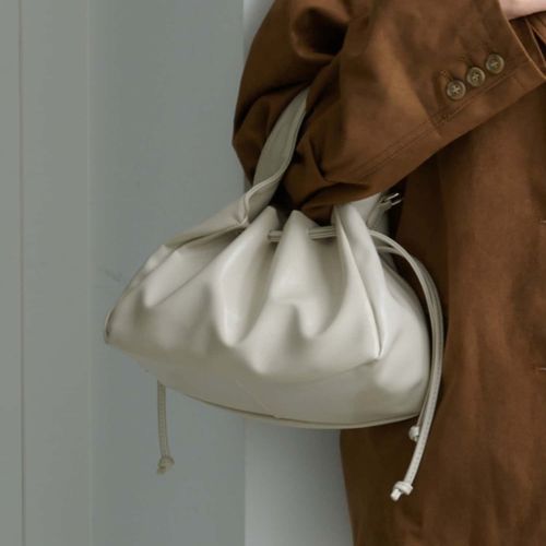 4色展開/500mlペットボトル収納可/2WAY】ギャザーポーチBAG | Kastane