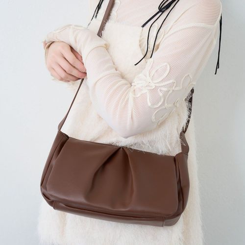 500mlペットボトル収納可】フラップミドルBAG | Kastane(カスタネ