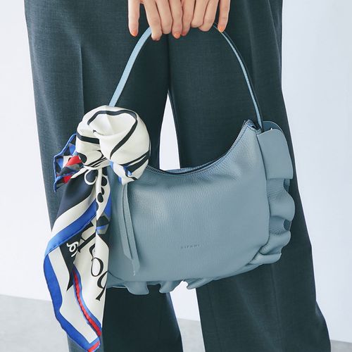 リパーニ】ストラップ付フリルクロワッサンバッグ | La boutique