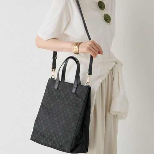 人気のSHOPPERがアップデートして再登場］モノグラムナイロン